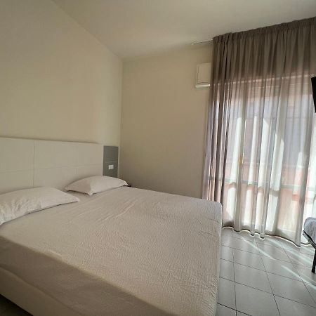 Aron Hotel Rimini Dış mekan fotoğraf