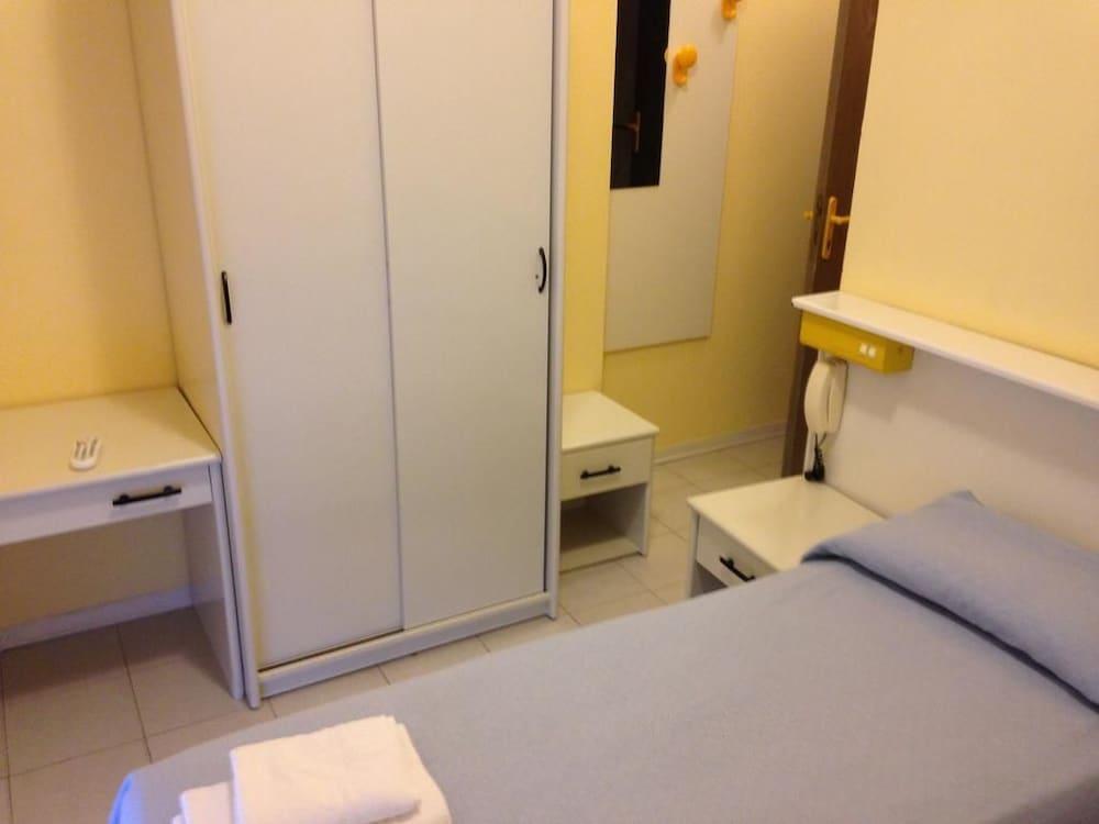 Aron Hotel Rimini Dış mekan fotoğraf