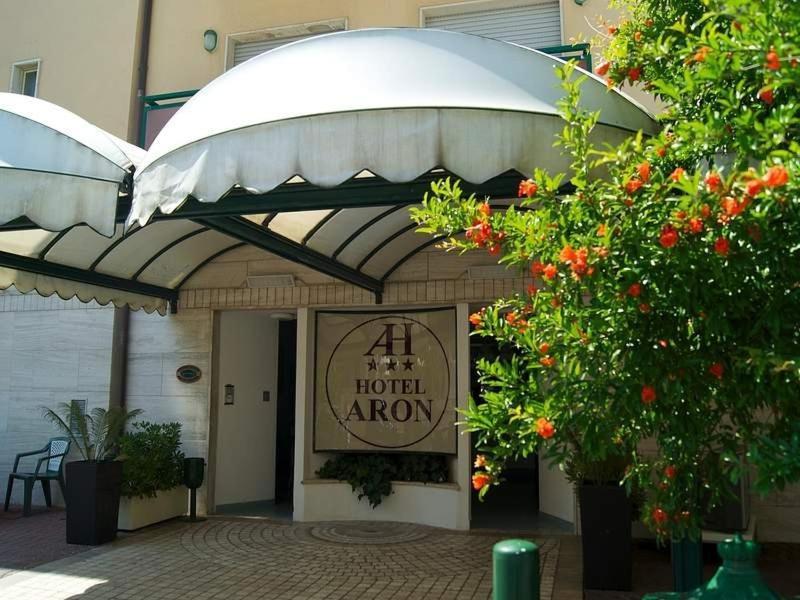 Aron Hotel Rimini Dış mekan fotoğraf