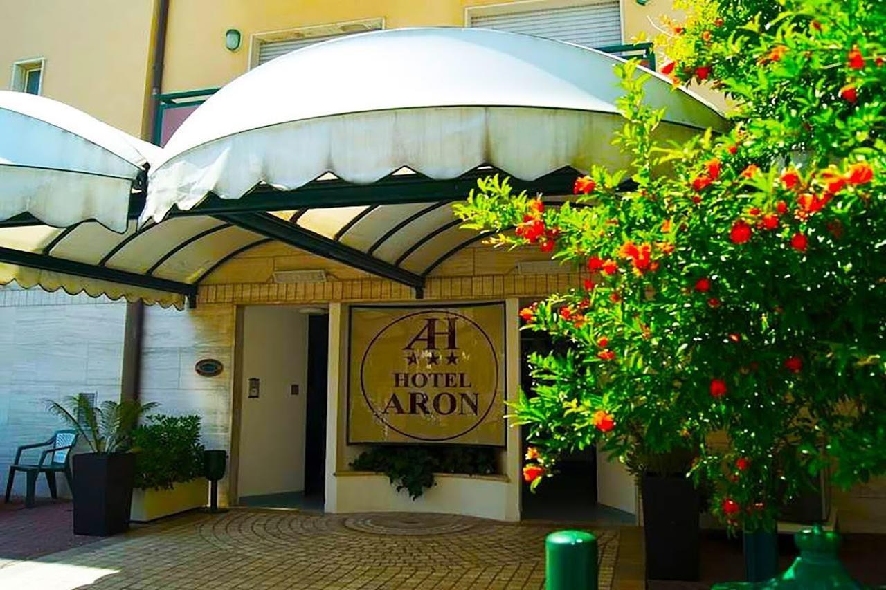 Aron Hotel Rimini Dış mekan fotoğraf