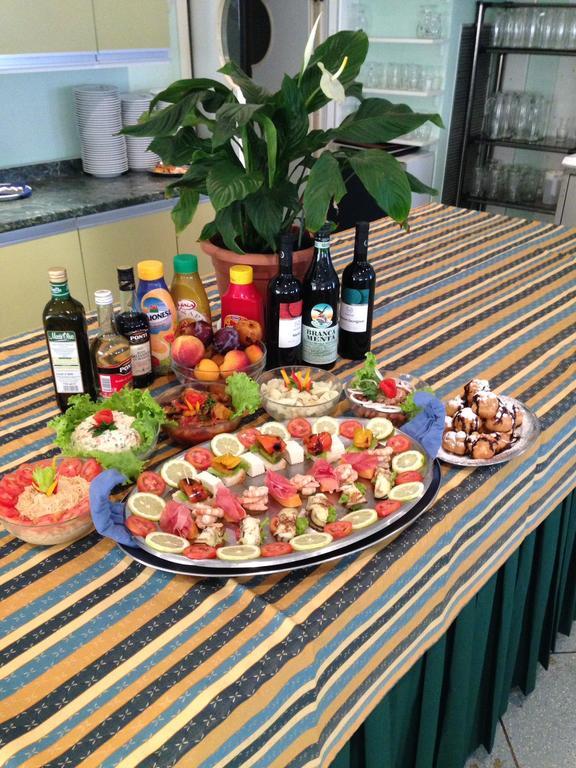 Aron Hotel Rimini Dış mekan fotoğraf