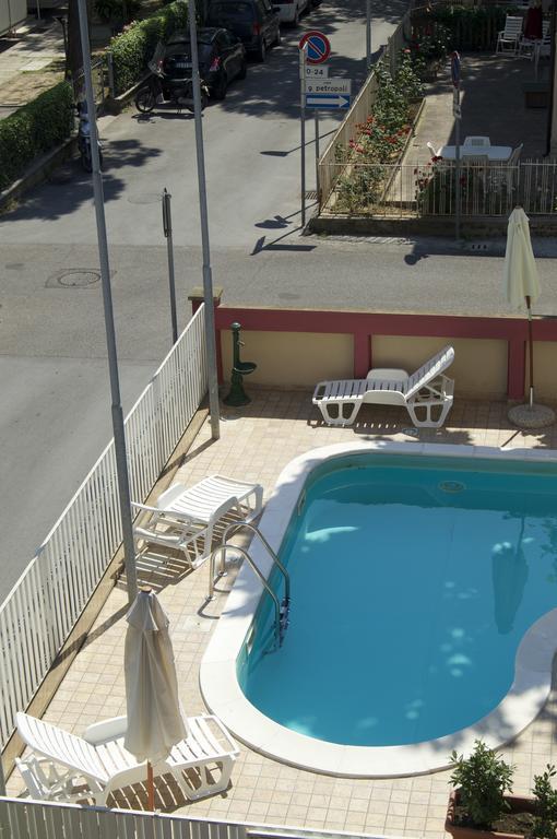 Aron Hotel Rimini Dış mekan fotoğraf